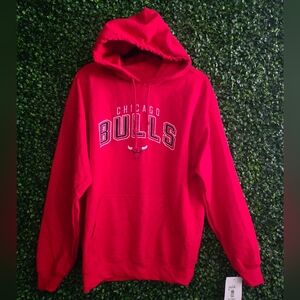NBA Men's Chicago Bulls Red Hoodie Size L